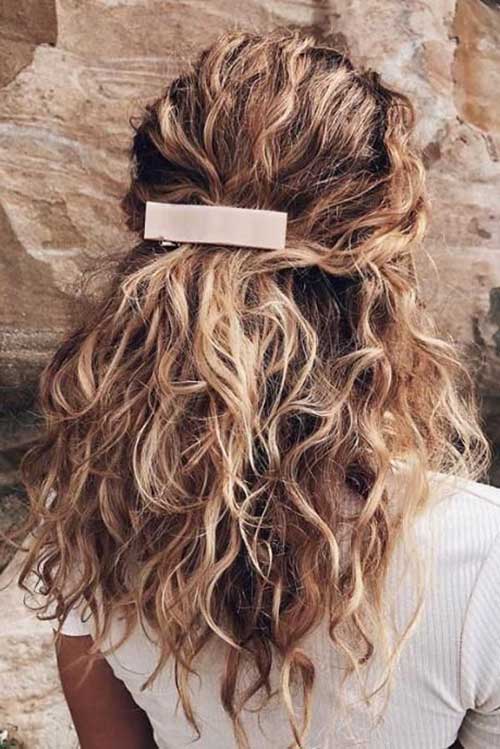 Curly Hairstyles for Women-12