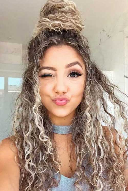 Curly Hairstyles for Women-13
