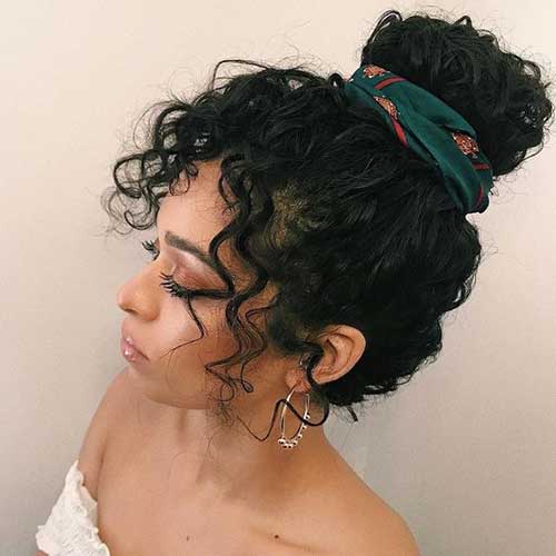 Hairstyles for Curly Hair-17