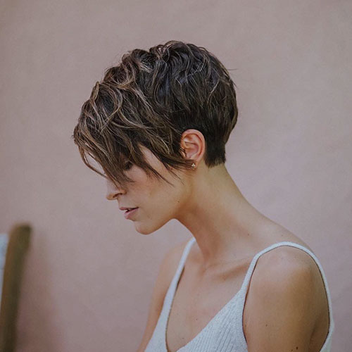 Trendy Hairstyles For Short Hair