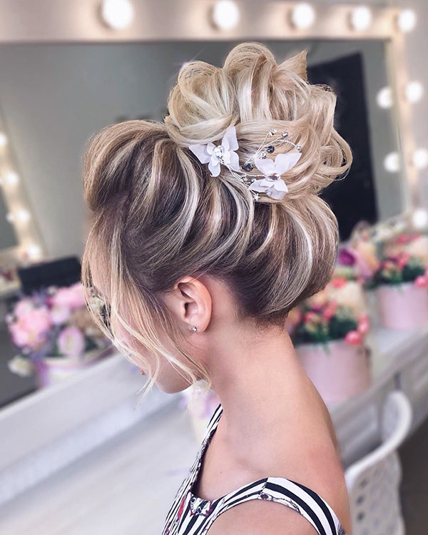 Hairstyle For Wedding Party